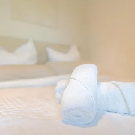 Zentrale Stadtoase, 600m Zum Hauptbahnhof Apartamento Rostock