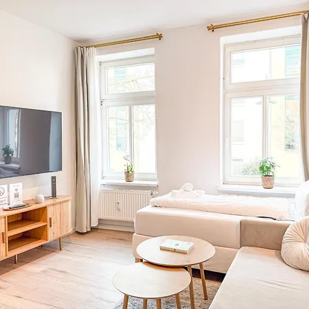 Zentrale Stadtoase, 600m Zum Hauptbahnhof Apartamento Rostock